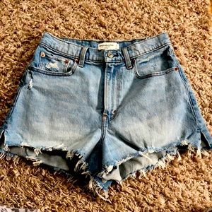 Abercrombie & Fitch The Cutoff Short High Rise